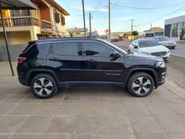JEEP - COMPASS - 2017/2018 - Preta - R$ 95.900,00