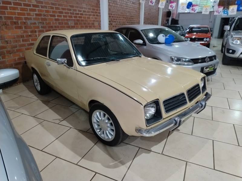 CHEVROLET - CHEVETTE - 1979/1980 - Bege - R$ 11.900,00