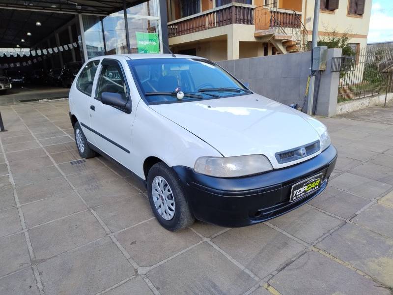 FIAT - PALIO - 2004/2004 - Branca - R$ 15.900,00