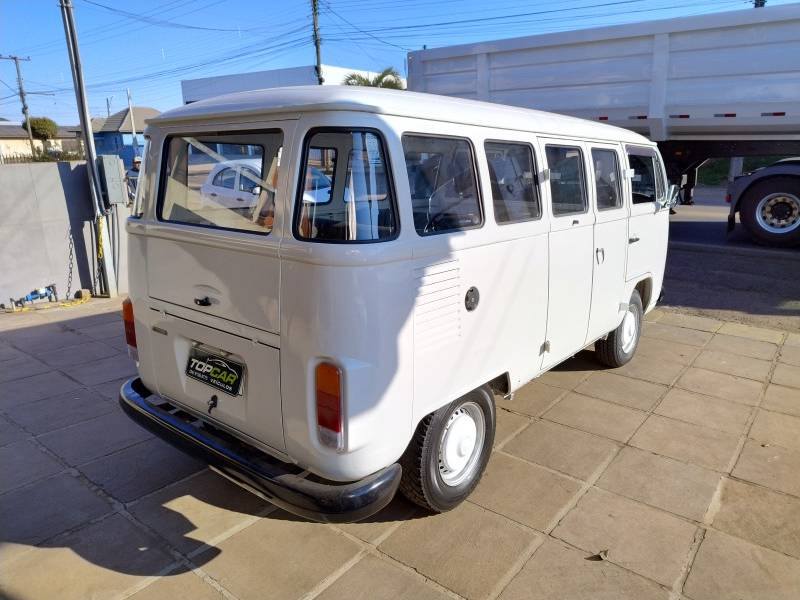 VOLKSWAGEN - KOMBI - 1996/1997 - Branca - R$ 29.900,00