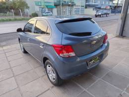 CHEVROLET - ONIX - 2015/2015 - Azul - R$ 45.990,00