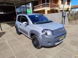 FIAT - UNO - 2011/2012 - Prata - R$ 25.990,00