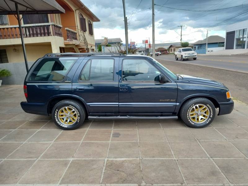 CHEVROLET - BLAZER - 1998/1999 - Azul - R$ 49.900,00