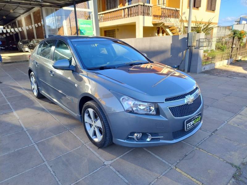 CHEVROLET - CRUZE - 2013/2013 - Cinza - R$ 59.990,00