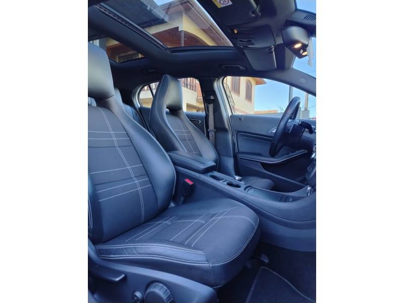 MERCEDES-BENZ - GLA 200 - 2014/2015 - Branca - R$ 114.900,00