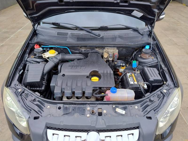 FIAT - PALIO - 2009/2010 - Preta - R$ 36.900,00