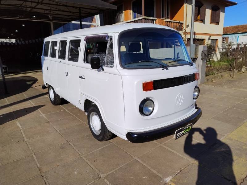 VOLKSWAGEN - KOMBI - 1996/1997 - Branca - R$ 29.900,00