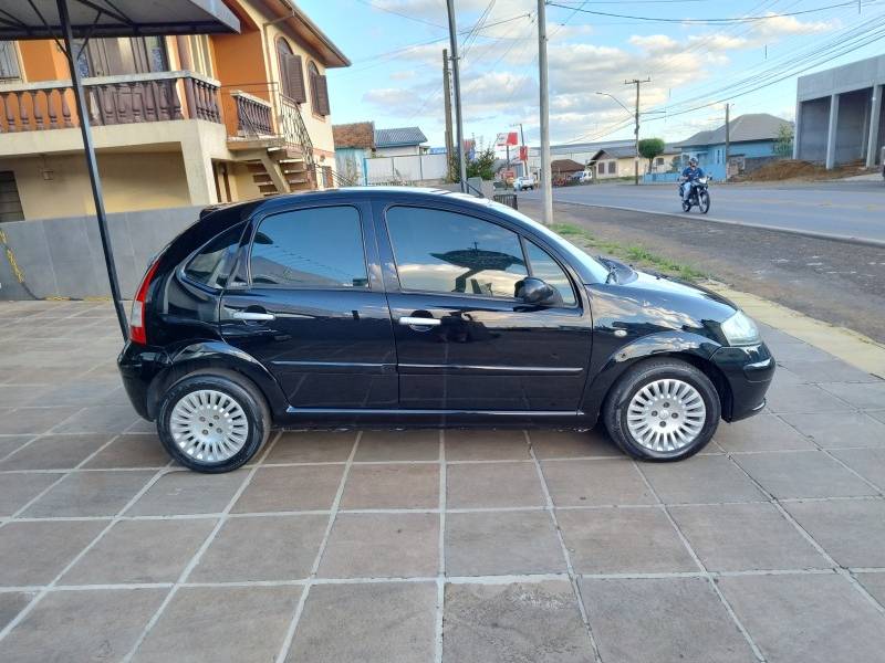 CITROËN - C3 - 2006/2007 - Preta - R$ 21.900,00