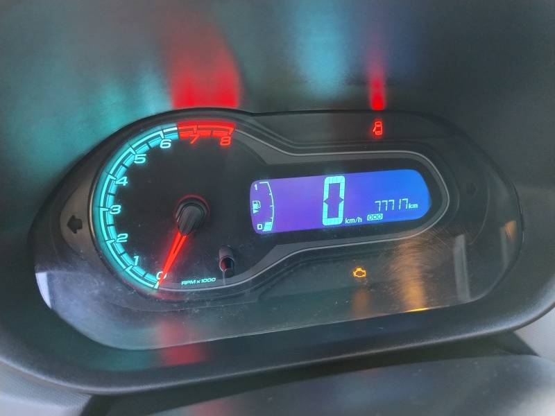 CHEVROLET - ONIX - 2015/2015 - Azul - R$ 45.990,00