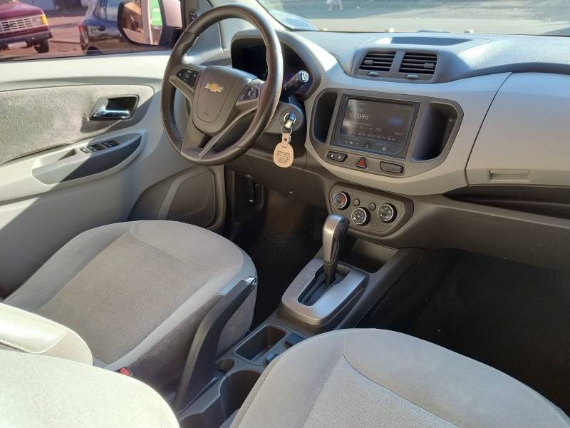 CHEVROLET - SPIN - 2013/2014 - Branca - R$ 56.900,00