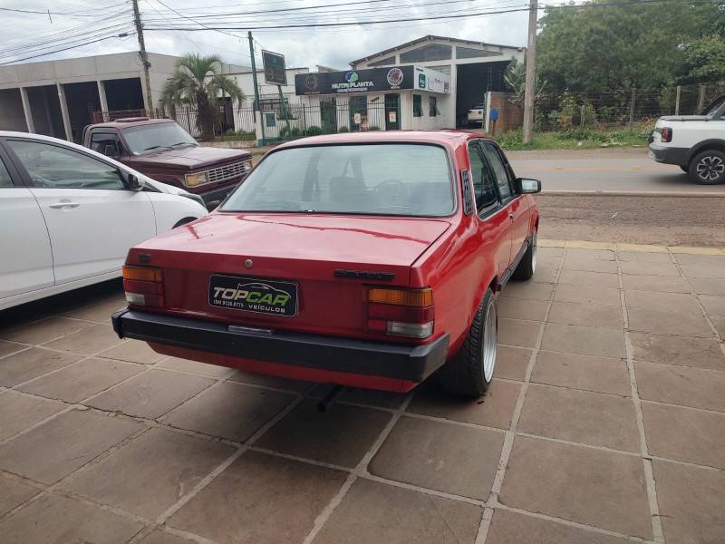 CHEVROLET - CHEVETTE - 1985/1986 - Vermelha - R$ 8.990,00