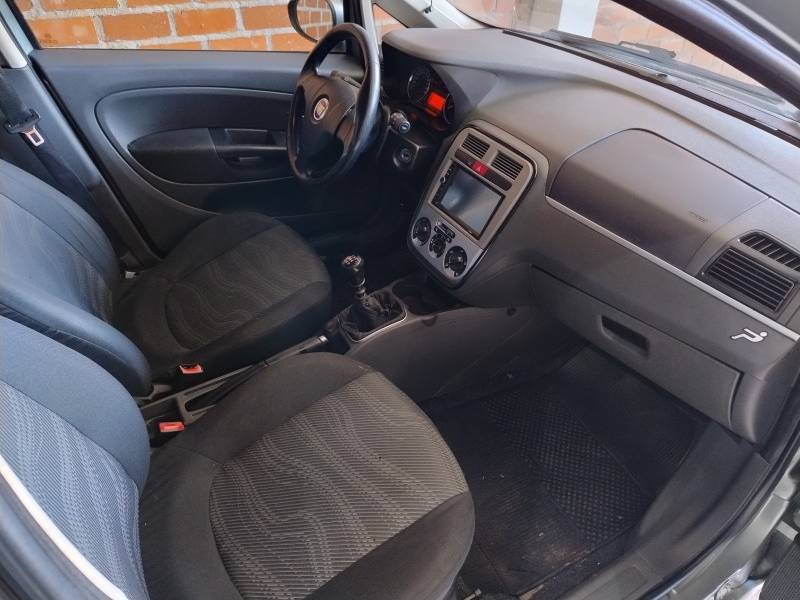 FIAT - PUNTO - 2007/2008 - Cinza - R$ 28.900,00