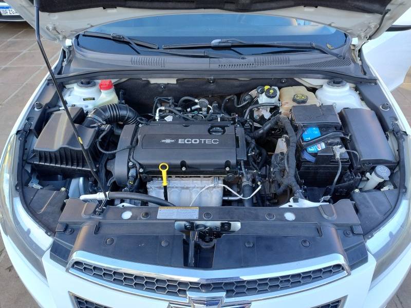 CHEVROLET - CRUZE - 2013/2013 - Branca - R$ 59.990,00