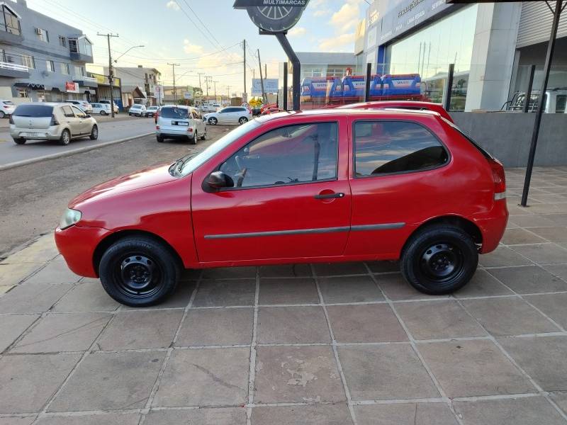 FIAT - PALIO - 2006/2007 - Vermelha - R$ 13.500,00