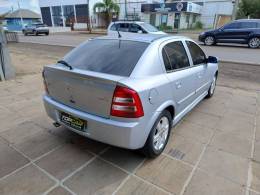 CHEVROLET - ASTRA - 2006/2007 - Prata - R$ 30.900,00