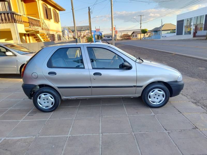 FIAT - PALIO - 1998/1999 - Cinza - R$ 15.990,00