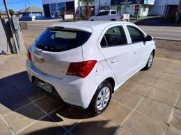 CHEVROLET - ONIX - 2018/2018 - Branca - R$ 53.900,00
