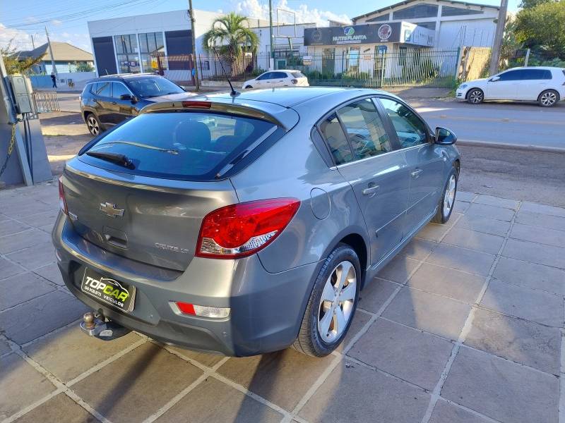 CHEVROLET - CRUZE - 2013/2013 - Cinza - R$ 59.990,00
