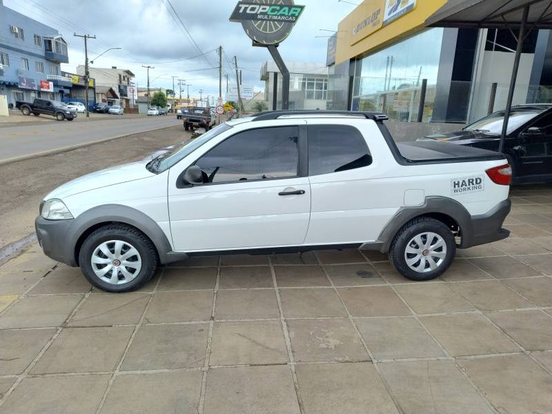 FIAT - STRADA - 2015/2015 - Branca - R$ 65.900,00