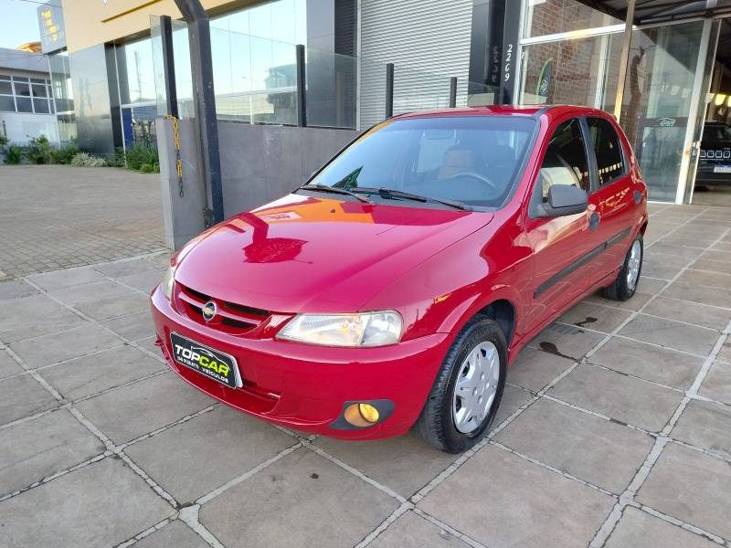 CHEVROLET - CELTA - 2003/2003 - Vermelha - R$ 16.900,00