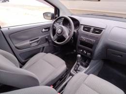 VOLKSWAGEN - FOX - 2010/2011 - Vermelha - R$ 29.900,00