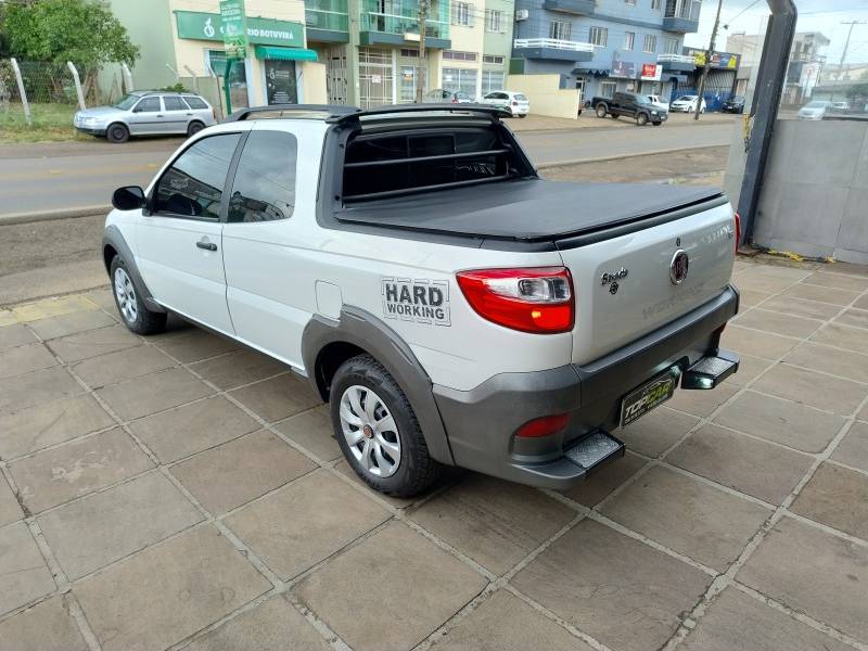 FIAT - STRADA - 2015/2015 - Branca - R$ 65.900,00