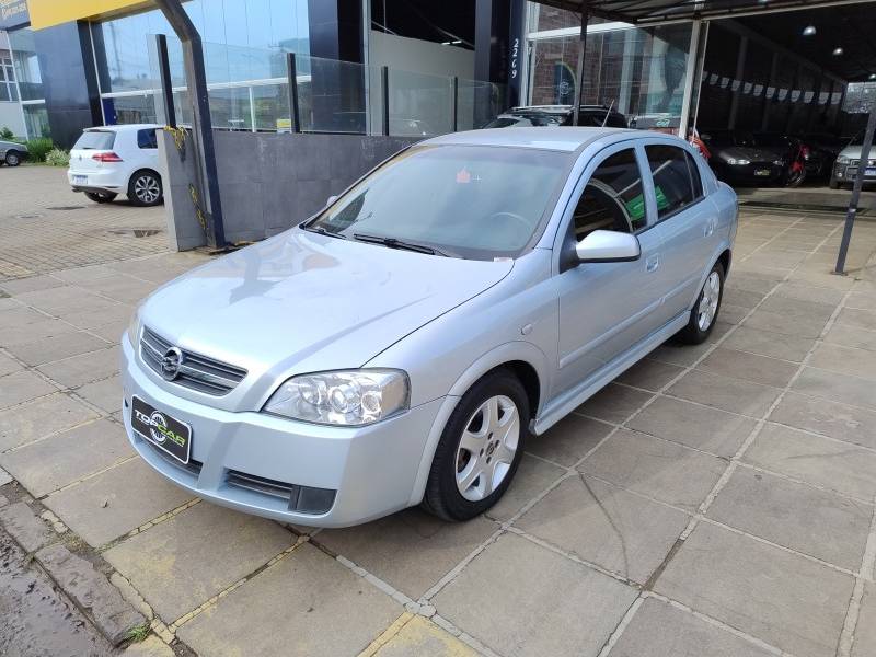 CHEVROLET - ASTRA - 2006/2007 - Prata - R$ 30.900,00