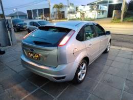 FORD - FOCUS - 2010/2010 - Prata - R$ 40.900,00