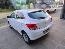 CHEVROLET - ONIX - 2014/2014 - Branca - R$ 43.900,00