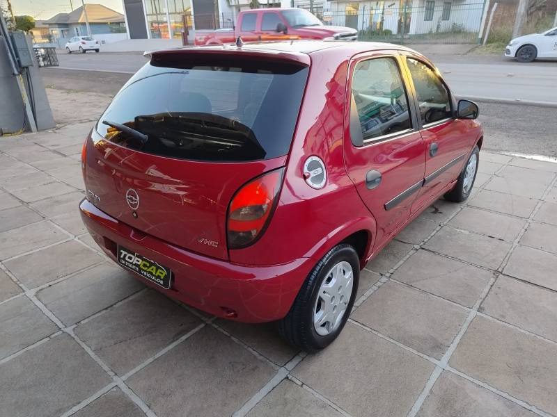 CHEVROLET - CELTA - 2003/2003 - Vermelha - R$ 16.900,00