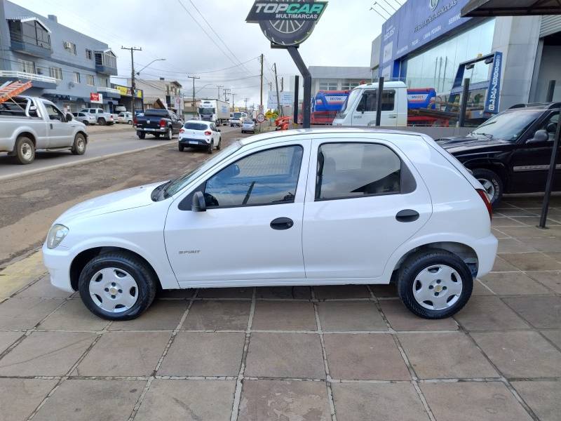 CHEVROLET - CELTA - 2010/2011 - Branca - R$ 28.900,00