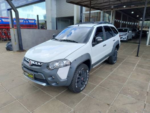 FIAT - PALIO - 2013/2014 - Branca - R$ 47.990,00