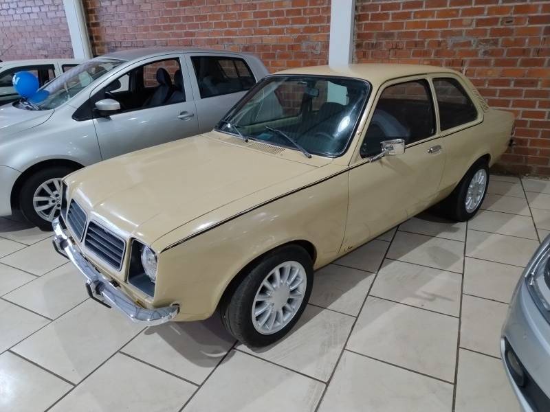 CHEVROLET - CHEVETTE - 1979/1980 - Bege - R$ 11.900,00
