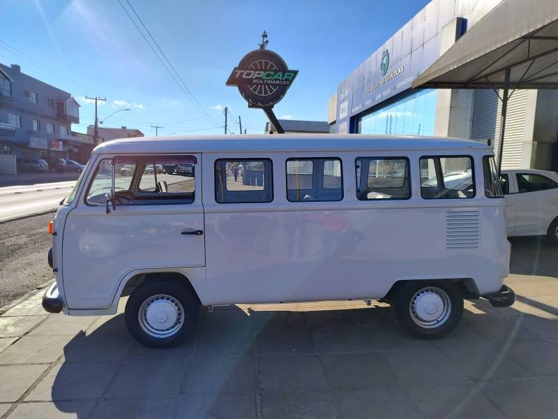 VOLKSWAGEN - KOMBI - 1996/1997 - Branca - R$ 29.900,00