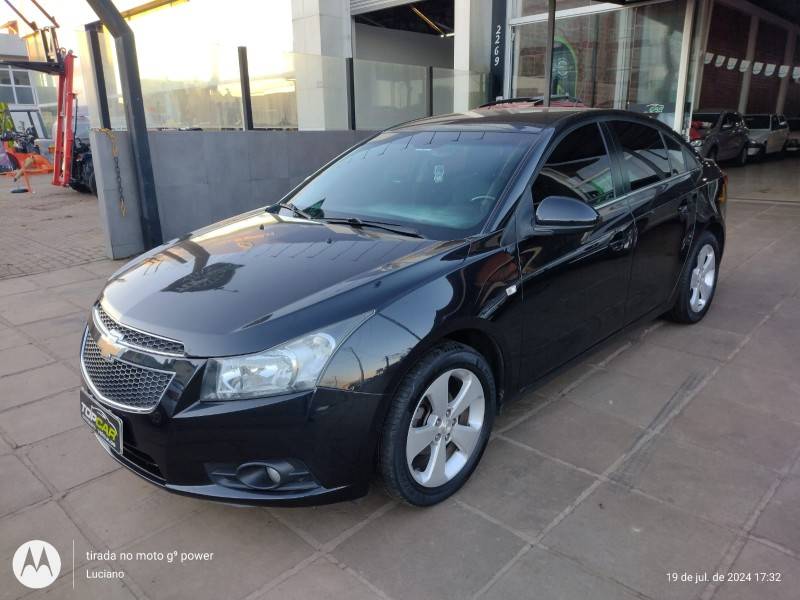 CHEVROLET - CRUZE - 2014/2014 - Preta - R$ 61.900,00