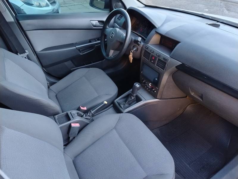 CHEVROLET - VECTRA - 2006/2007 - Branca - R$ 32.900,00