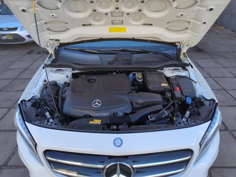 MERCEDES-BENZ - GLA 200 - 2014/2015 - Branca - R$ 114.900,00