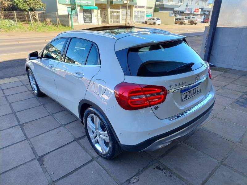 MERCEDES-BENZ - GLA 200 - 2014/2015 - Branca - R$ 114.900,00