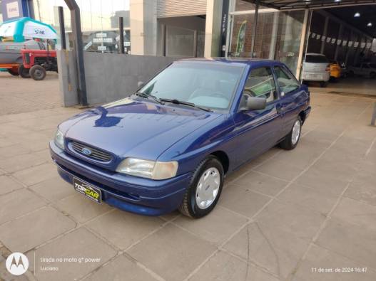 FORD - ESCORT - 1996/1996 - Azul - R$ 15.900,00