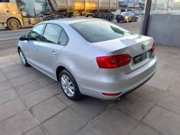 VOLKSWAGEN - JETTA - 2011/2011 - Prata - R$ 56.900,00