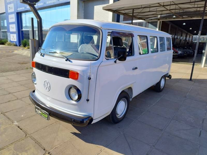 VOLKSWAGEN - KOMBI - 1996/1997 - Branca - R$ 29.900,00