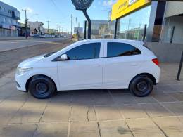 CHEVROLET - ONIX - 2013/2013 - Branca - R$ 42.900,00