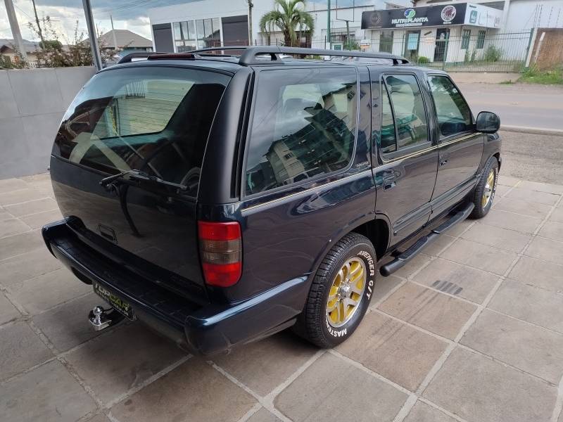 CHEVROLET - BLAZER - 1998/1999 - Azul - R$ 49.900,00