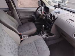 FORD - ECOSPORT - 2004/2005 - Prata - R$ 25.900,00