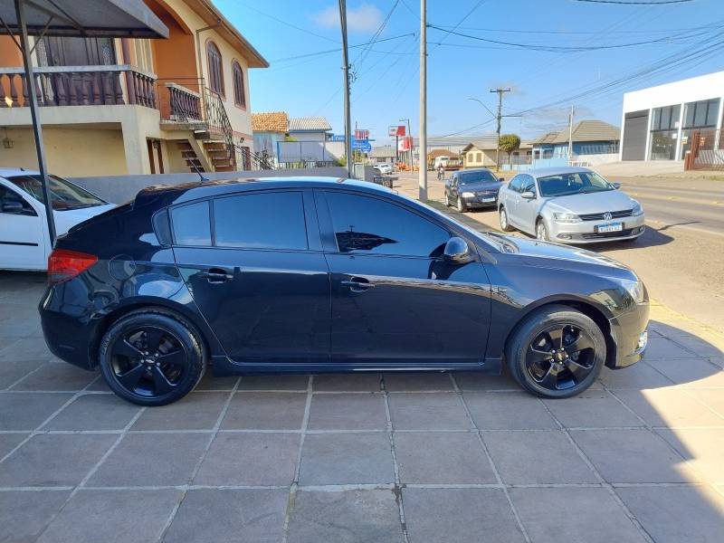 CHEVROLET - CRUZE - 2012/2012 - Preta - R$ 57.900,00