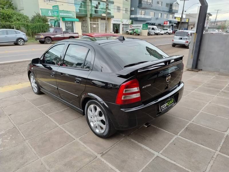 CHEVROLET - ASTRA - 2011/2011 - Preta - R$ 35.900,00