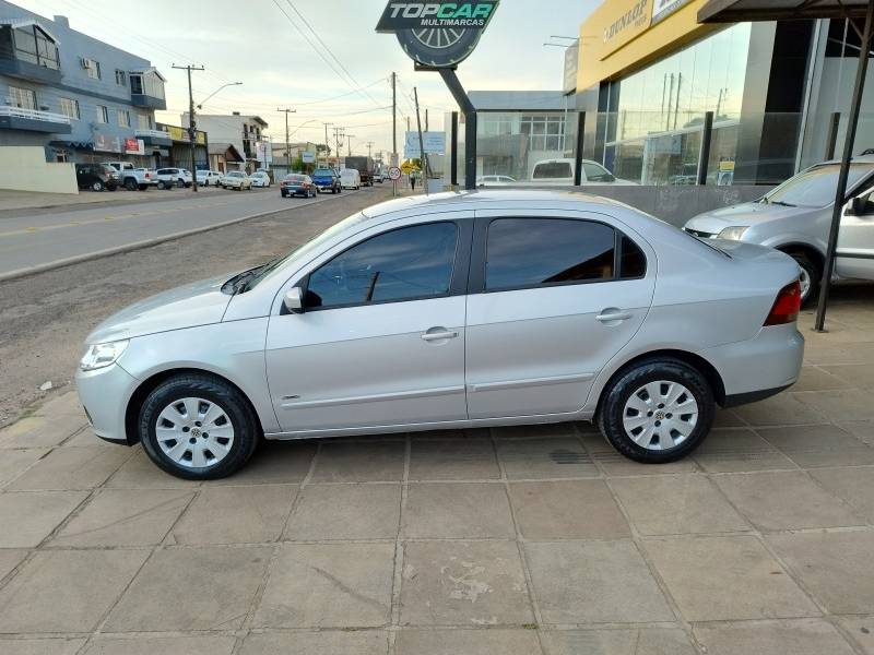 VOLKSWAGEN - VOYAGE - 2009/2009 - Prata - R$ 32.900,00