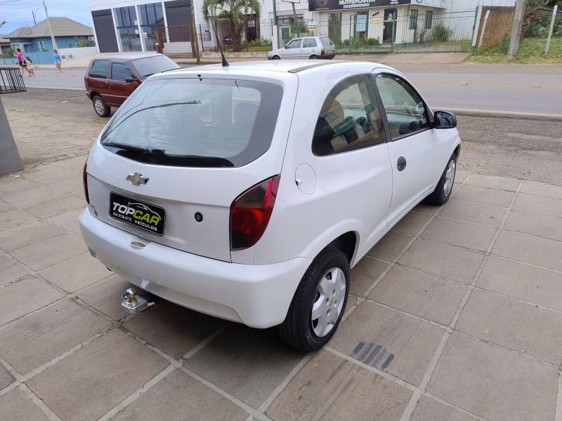 CHEVROLET - CELTA - 2013/2013 - Branca - R$ 26.900,00