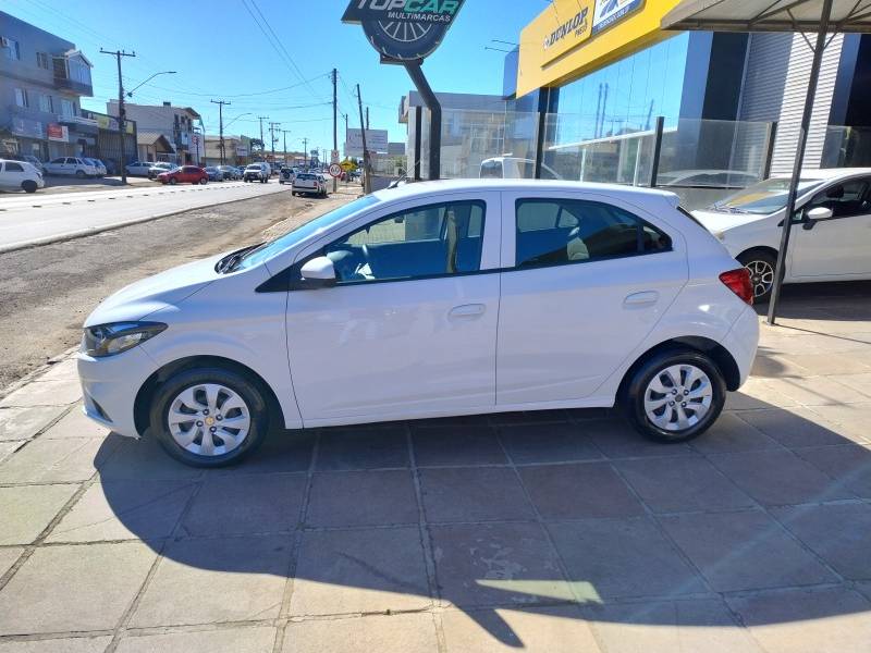 CHEVROLET - ONIX - 2018/2018 - Branca - R$ 53.900,00