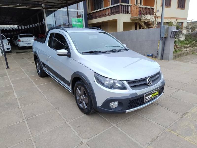 VOLKSWAGEN - SAVEIRO - 2011/2012 - Prata - R$ 56.900,00
